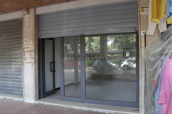 ufficio in vendita a Comacchio in zona Lido degli Estensi