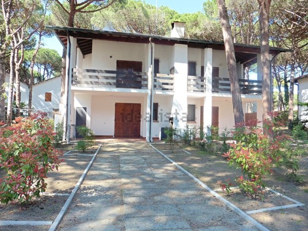 casa indipendente in vendita a Comacchio in zona Lido di Spina