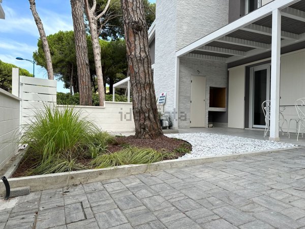 casa indipendente in vendita a Comacchio in zona Lido di Spina