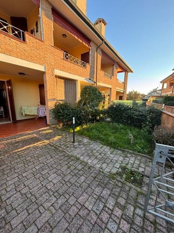 casa indipendente in vendita a Comacchio in zona Lido degli Estensi