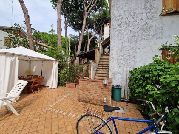 casa indipendente in vendita a Comacchio in zona Lido degli Estensi