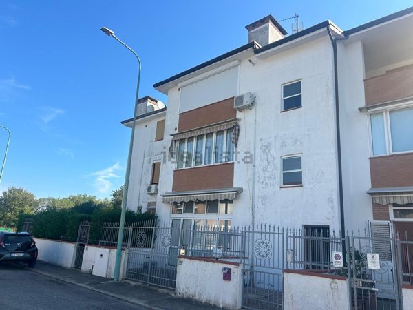 appartamento in vendita a Comacchio in zona Porto Garibaldi
