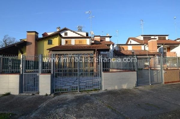 casa indipendente in vendita a Comacchio in zona Lido delle Nazioni