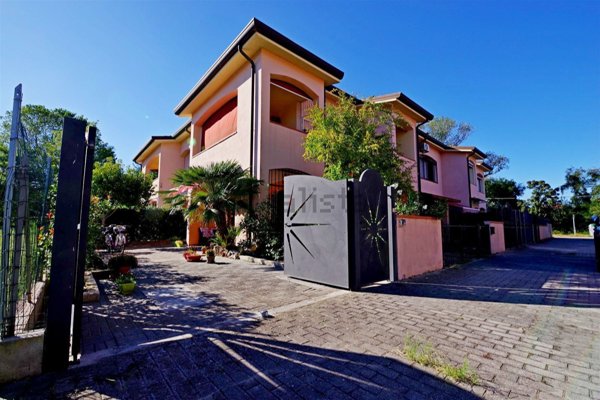 casa indipendente in vendita a Comacchio in zona Lido degli Scacchi