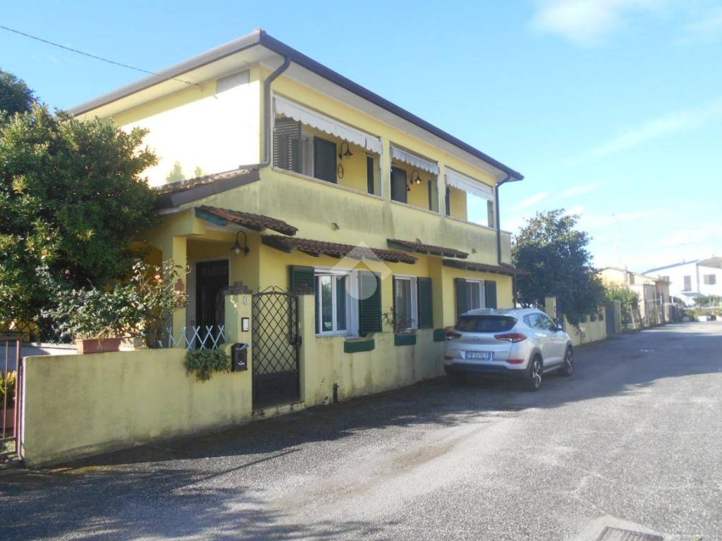 appartamento in vendita a Comacchio in zona Lido delle Nazioni