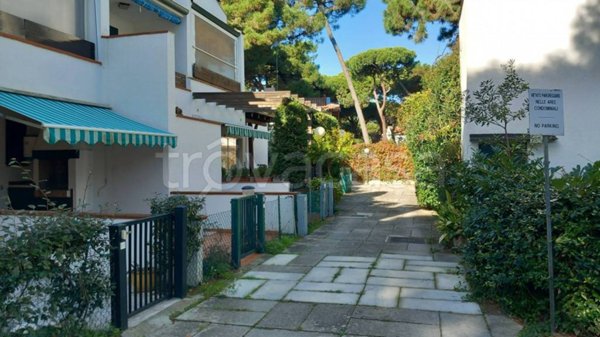 casa indipendente in vendita a Comacchio in zona Lido di Spina