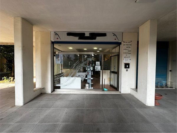 negozio in vendita a Comacchio