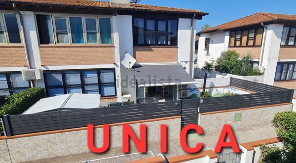 casa indipendente in vendita a Comacchio in zona Lido degli Estensi