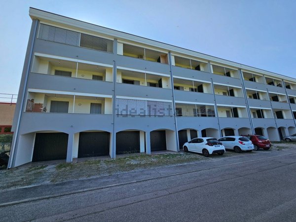 appartamento in vendita a Comacchio in zona Porto Garibaldi