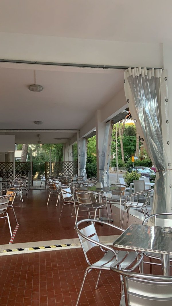 negozio in vendita a Comacchio in zona Lido di Spina