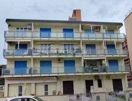 appartamento in vendita a Comacchio in zona Lido degli Scacchi