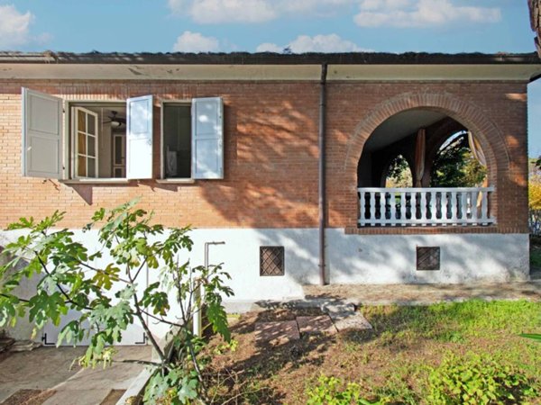 casa indipendente in vendita a Comacchio in zona Lido delle Nazioni