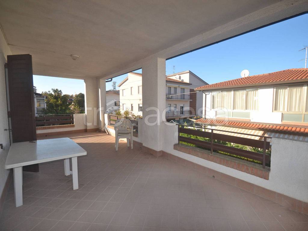 casa indipendente in vendita a Comacchio in zona Lido delle Nazioni