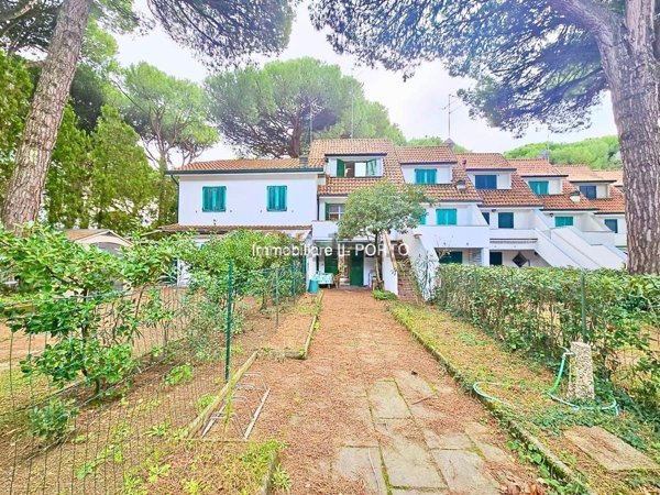 casa indipendente in vendita a Comacchio in zona Lido di Spina