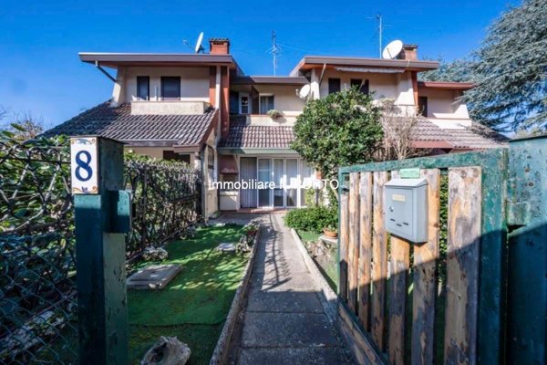 casa indipendente in vendita a Comacchio in zona Lido degli Scacchi