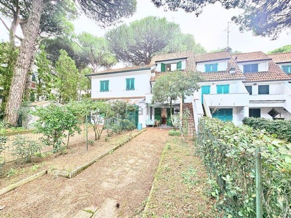 casa indipendente in vendita a Comacchio in zona Lido di Spina