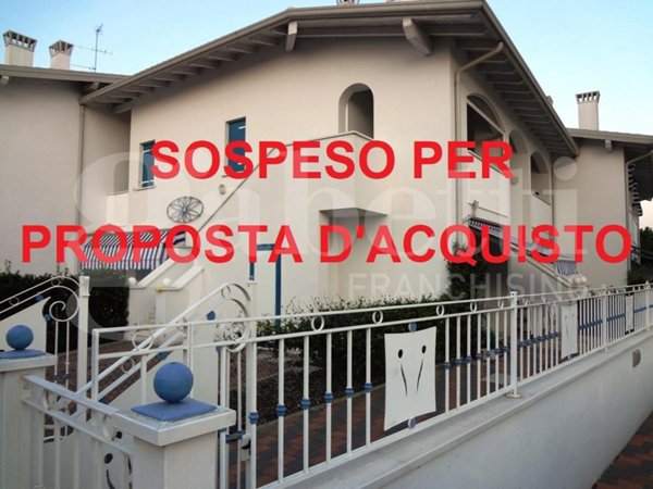 casa indipendente in vendita a Comacchio in zona Lido degli Estensi