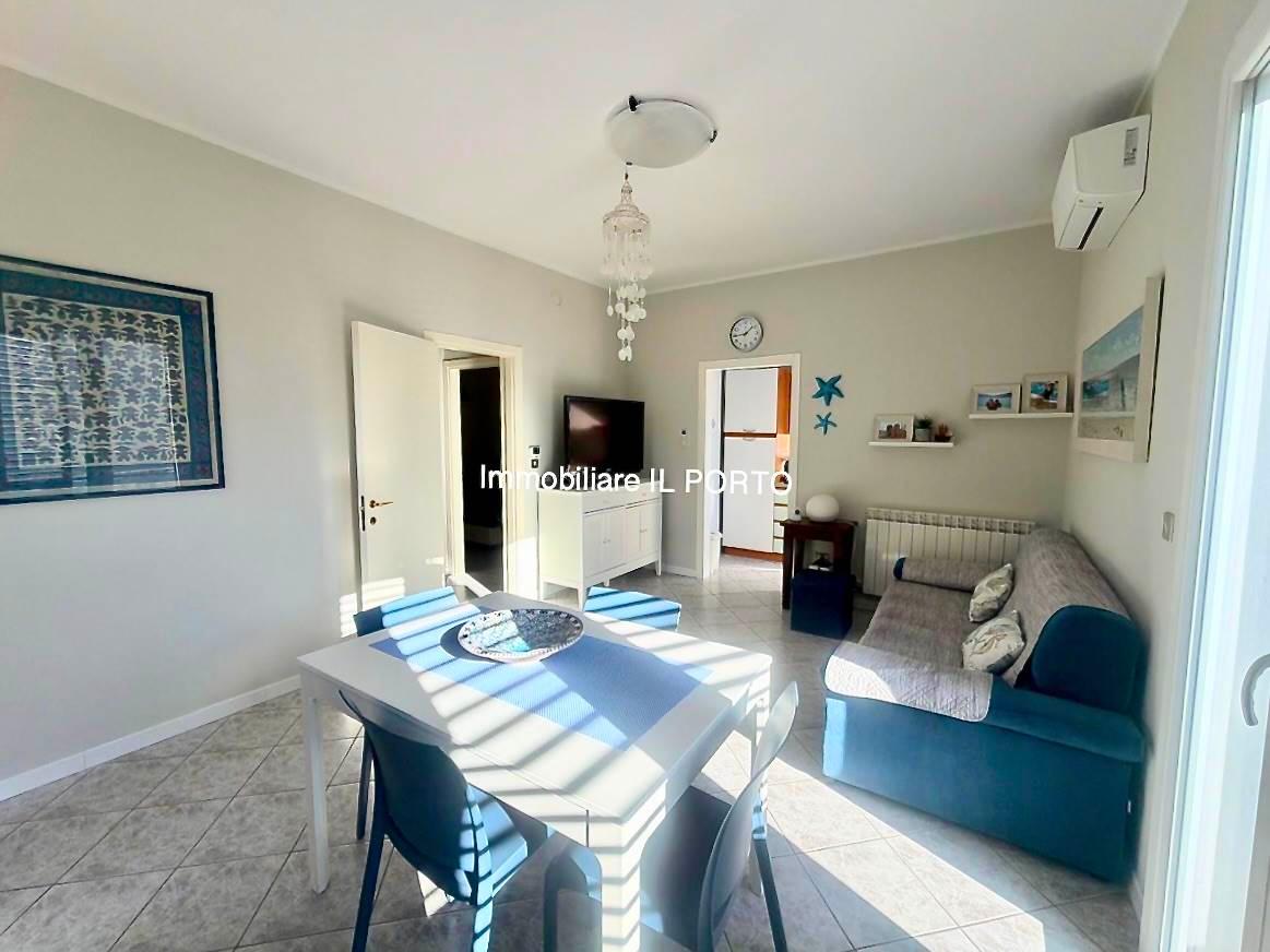 appartamento in vendita a Comacchio in zona Lido degli Estensi