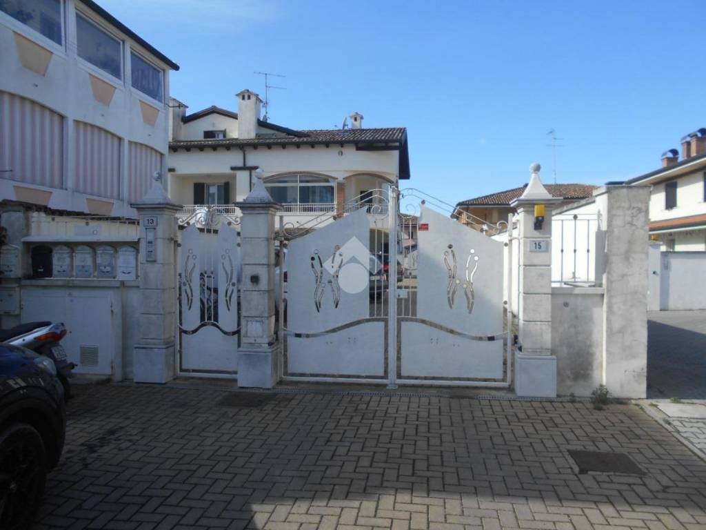 appartamento in vendita a Comacchio in zona Porto Garibaldi