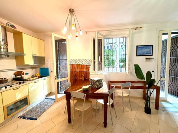 casa indipendente in vendita a Comacchio in zona Lido di Volano