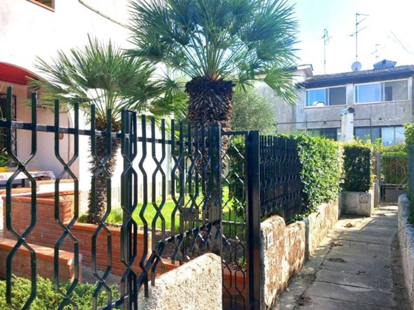 casa indipendente in vendita a Comacchio in zona Lido di Pomposa
