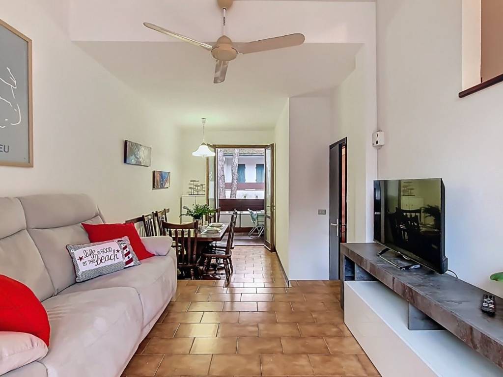 casa indipendente in vendita a Comacchio in zona Lido di Spina