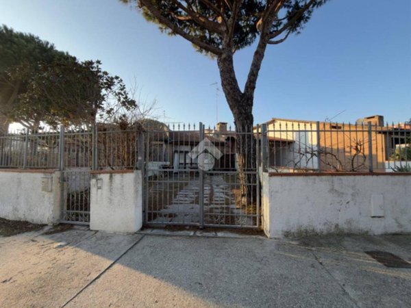 appartamento in vendita a Comacchio in zona Lido di Pomposa