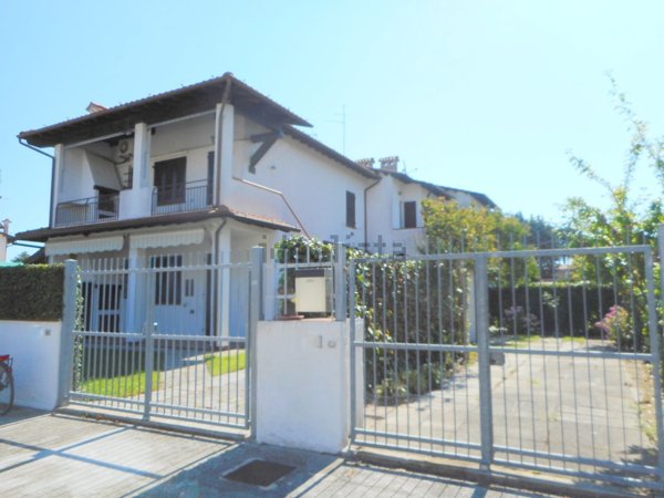 casa indipendente in vendita a Comacchio in zona Lido delle Nazioni