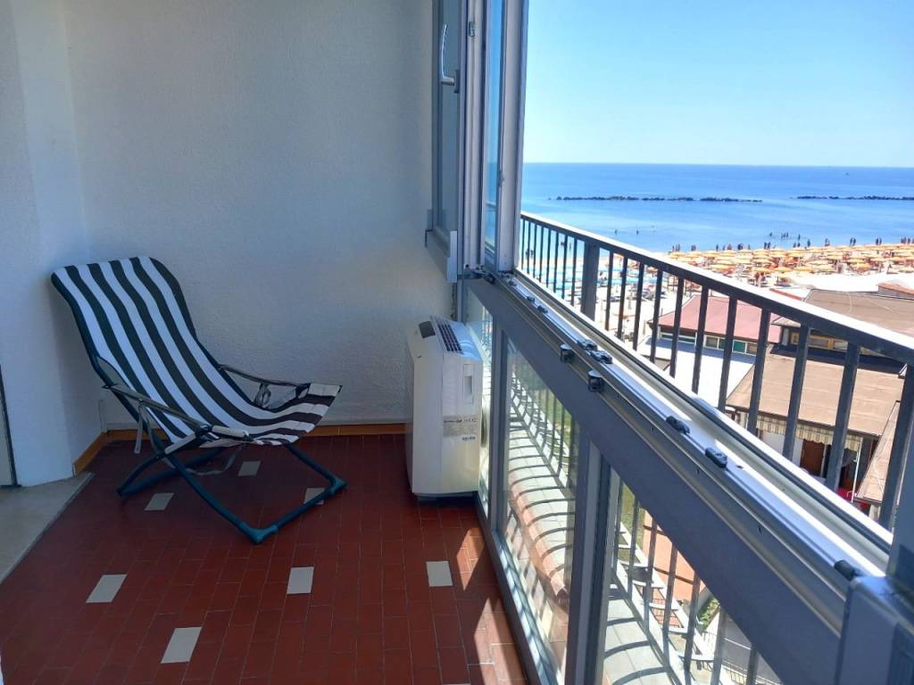 appartamento in vendita a Comacchio in zona Lido degli Scacchi