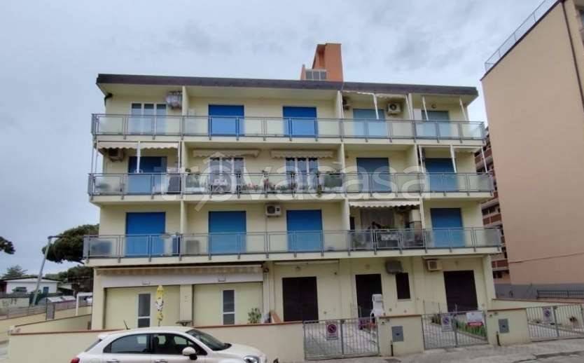 appartamento in vendita a Comacchio in zona Lido degli Scacchi