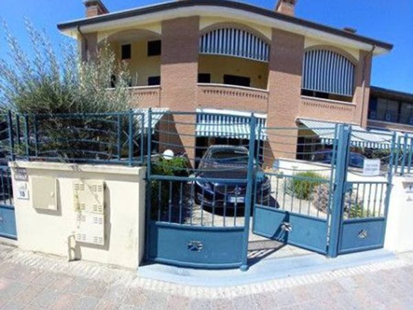casa indipendente in vendita a Comacchio in zona Lido degli Scacchi