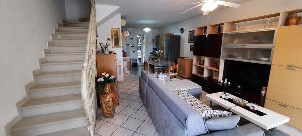 casa indipendente in vendita a Comacchio in zona San Giuseppe