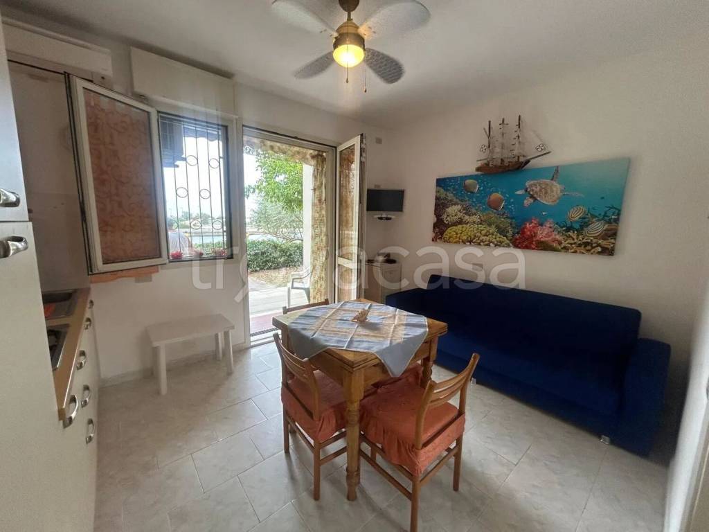 casa indipendente in vendita a Comacchio in zona Lido di Spina