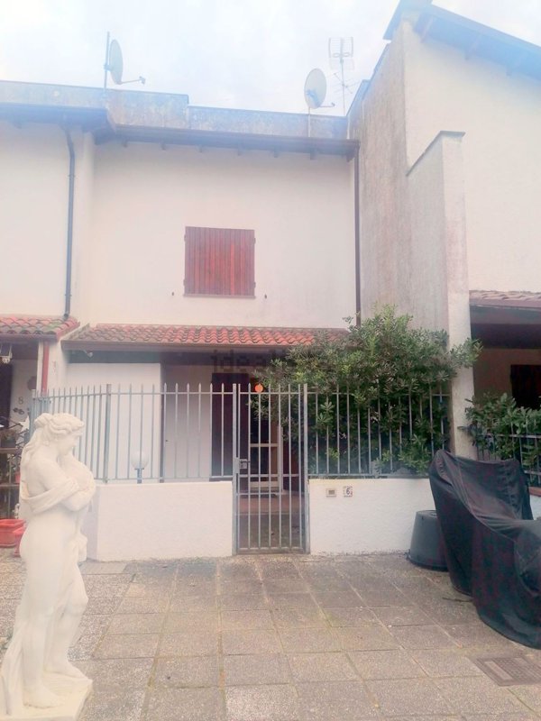 casa indipendente in vendita a Comacchio in zona Lido delle Nazioni