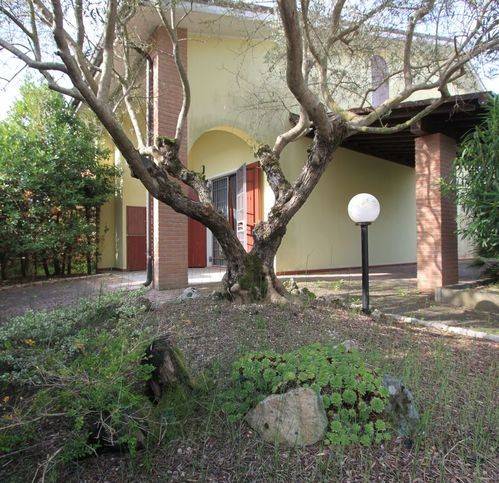 casa indipendente in vendita a Comacchio in zona Lido di Pomposa