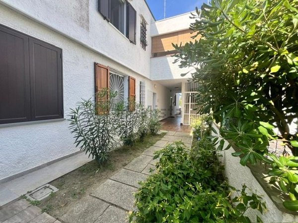 casa indipendente in vendita a Comacchio in zona Lido delle Nazioni