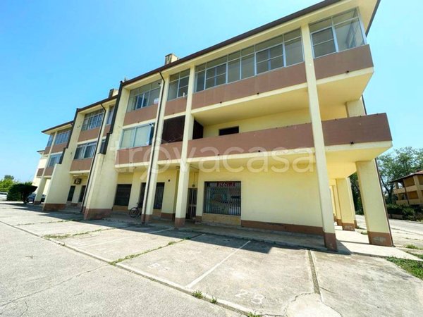 appartamento in vendita a Comacchio in zona Lido degli Estensi