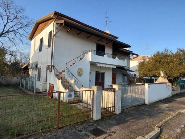 appartamento in vendita a Comacchio in zona Lido di Volano