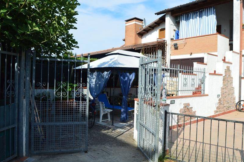 casa indipendente in vendita a Comacchio in zona Lido delle Nazioni