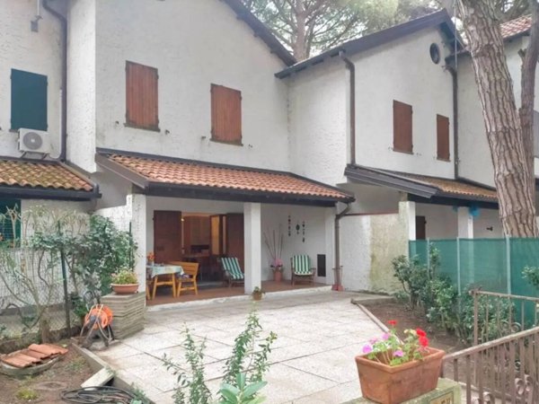 casa indipendente in vendita a Comacchio in zona Lido di Spina