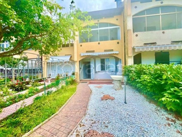 casa indipendente in vendita a Comacchio in zona Lido delle Nazioni