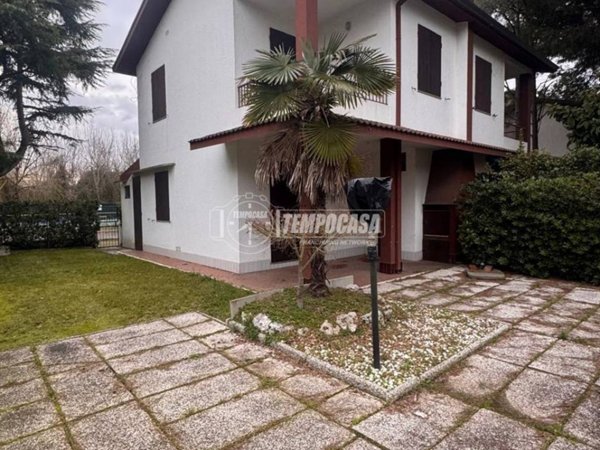 casa indipendente in vendita a Comacchio in zona Porto Garibaldi