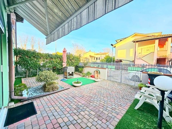 casa indipendente in vendita a Comacchio in zona Lido delle Nazioni