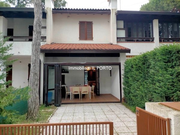 casa indipendente in vendita a Comacchio in zona Lido degli Estensi