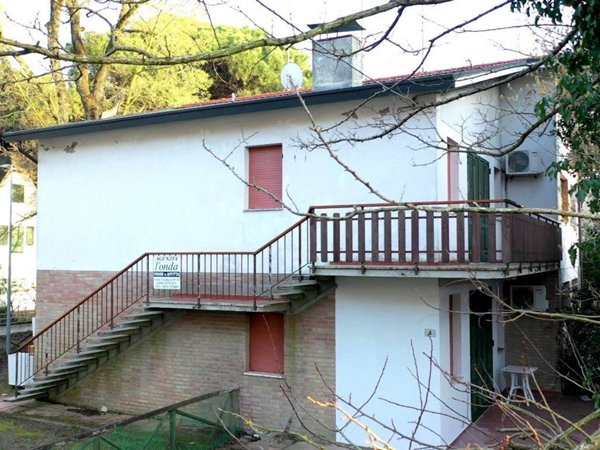 casa indipendente in vendita a Comacchio in zona Lido degli Estensi