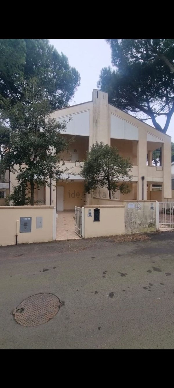 casa indipendente in vendita a Comacchio in zona Lido degli Estensi