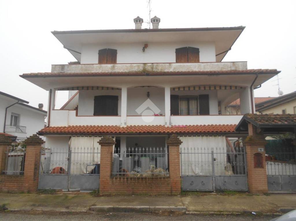 casa indipendente in vendita a Comacchio in zona Porto Garibaldi