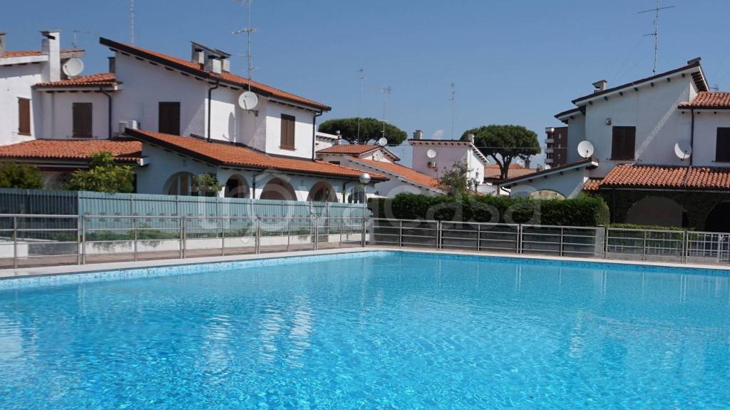 casa indipendente in vendita a Comacchio in zona Lido delle Nazioni