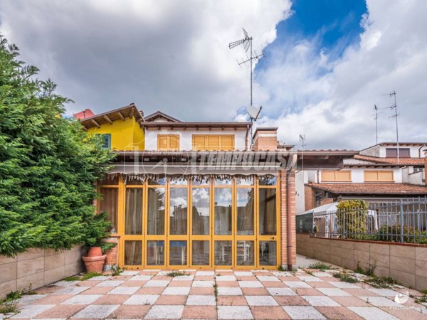 appartamento in vendita a Comacchio in zona Porto Garibaldi