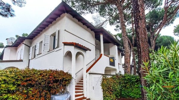 casa indipendente in vendita a Comacchio in zona Lido di Spina